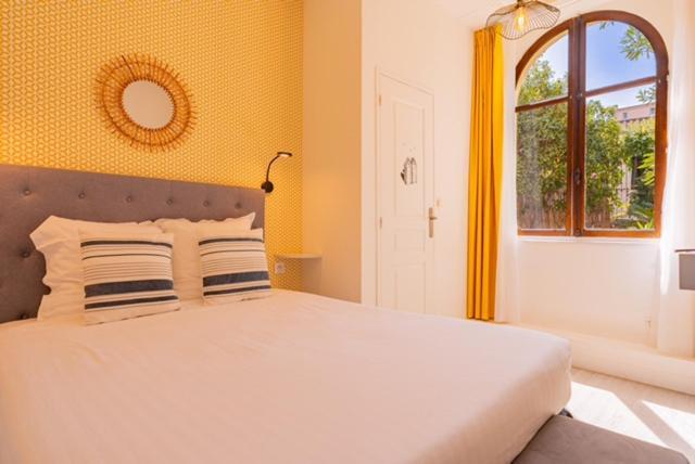 Hotel Le Castellamar Sainte-Maxime Luaran gambar